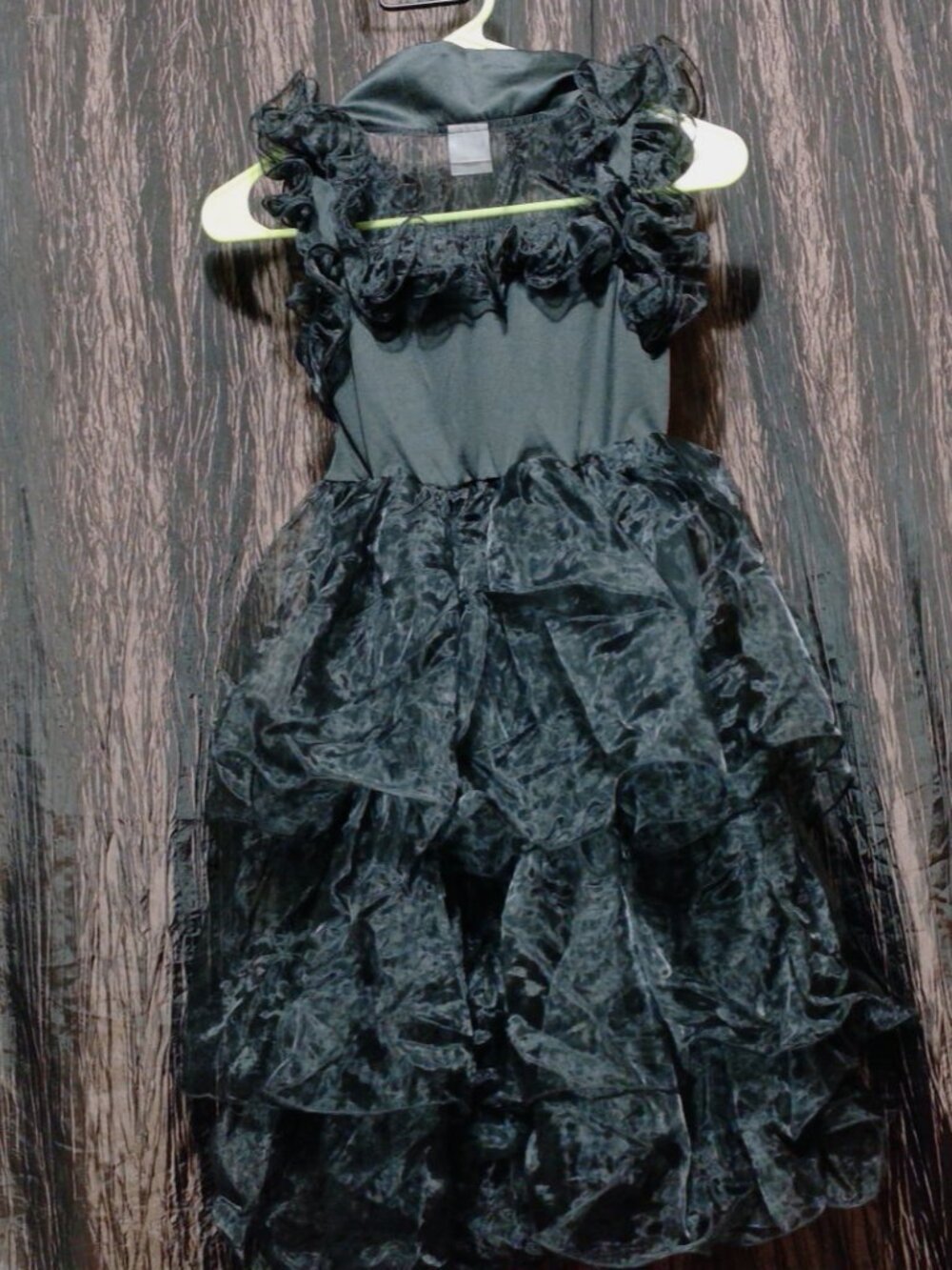 Child Costume of the iconic Rave'N Dance dress worn by Wednesday Addams Size M - Picture 2 of 3